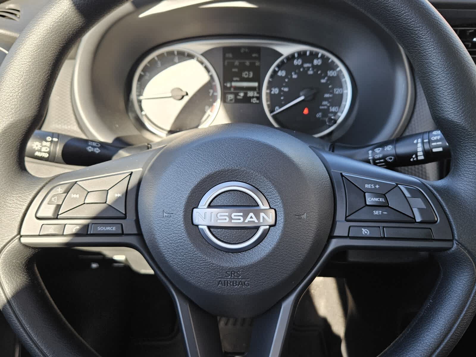 2025 Nissan KICKS PLAY Base - Photo 11