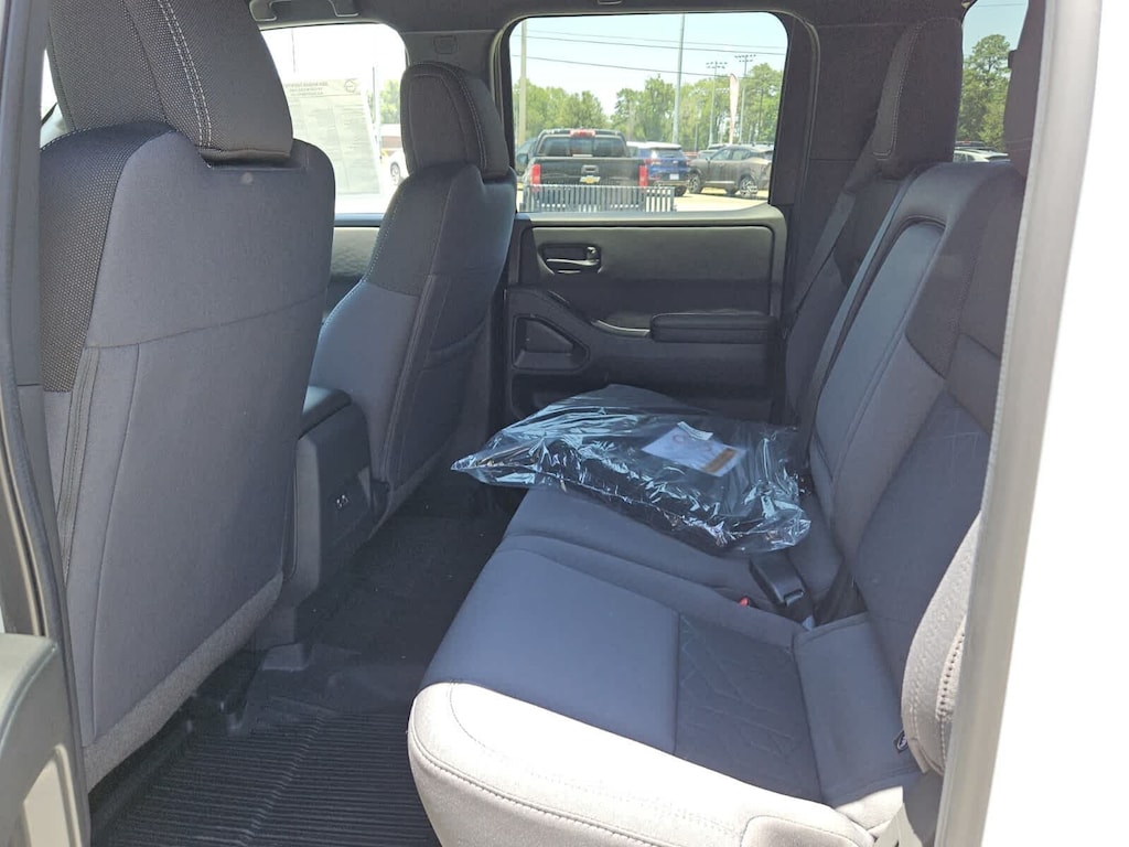 New 2026 Nissan Frontier SV Truck Crew Cab