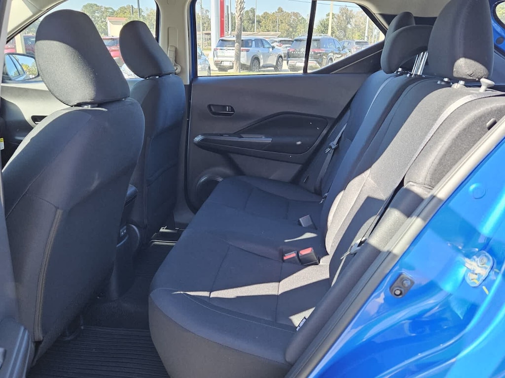 New 2025 Nissan Kicks Play S SUV