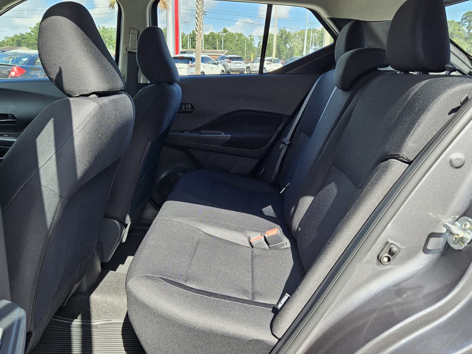 2025 Nissan Kicks Play S photo 3