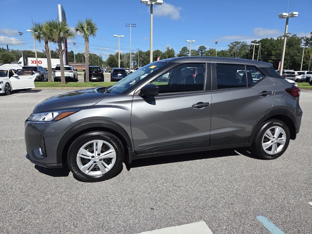 Used 2025 Nissan Kicks Play S SUV