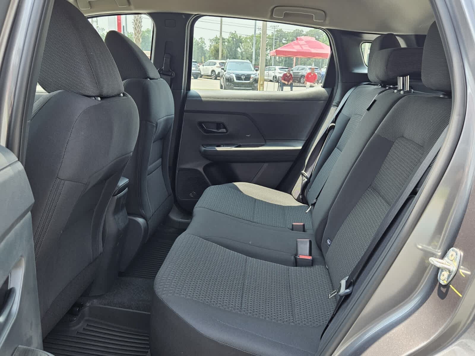 2025 Nissan Kicks S photo 2