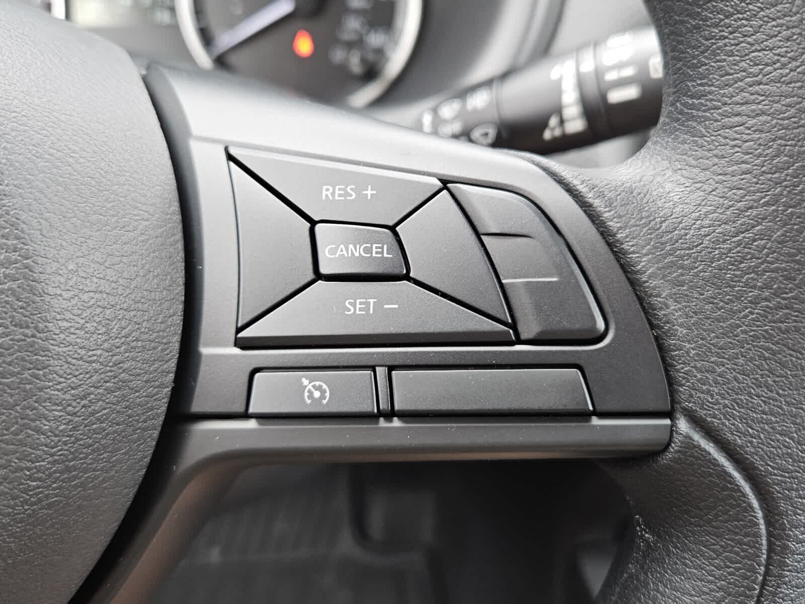 2025 Nissan KICKS PLAY Base - Photo 13