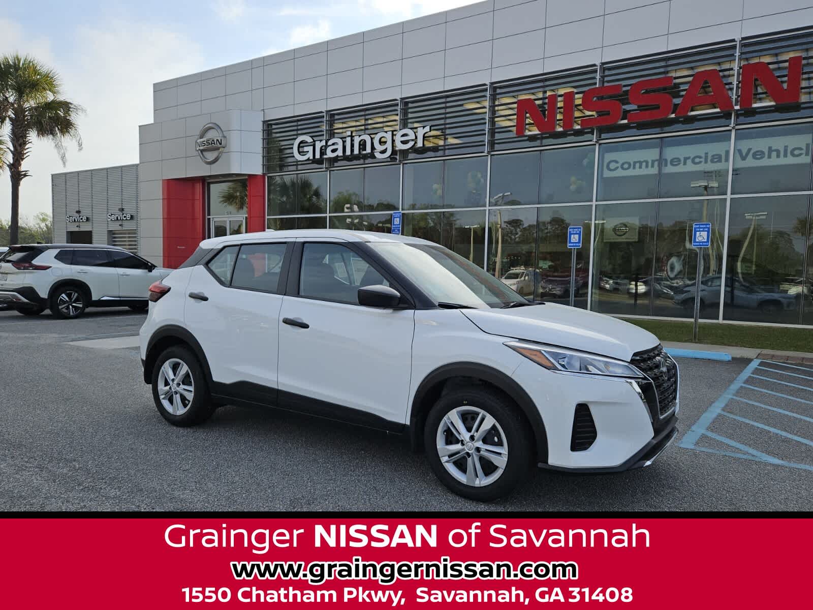 2025 Nissan Kicks Play 1.6 FWD's photo