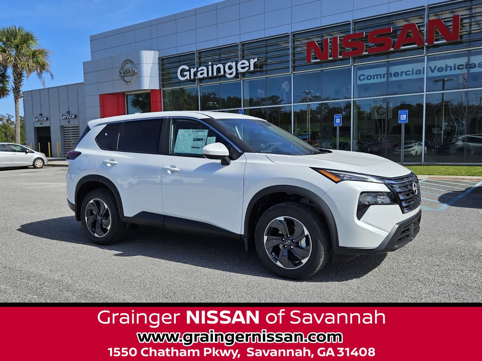 2026 Nissan Rogue SV's photo