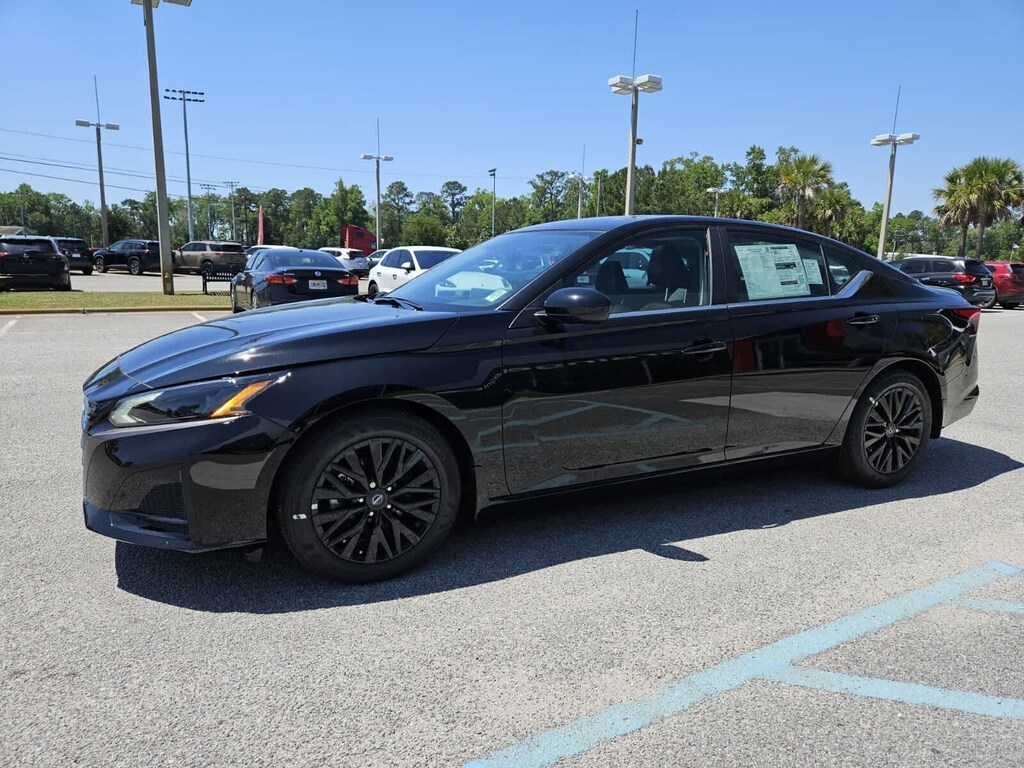 New 2026 Nissan Altima SV Sedan