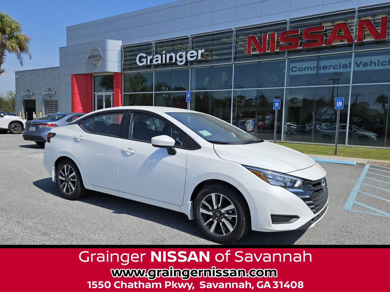 2025 Nissan Versa 1.6 SV CVT's photo