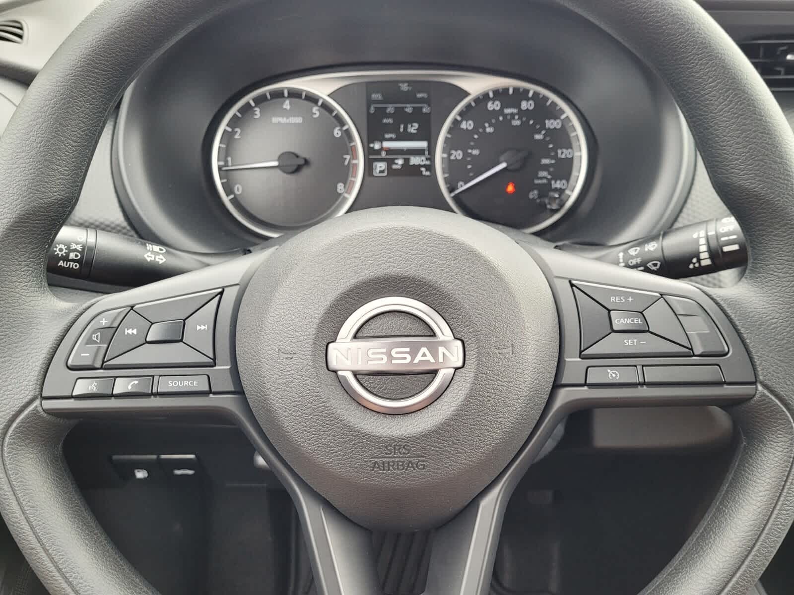 2025 Nissan KICKS PLAY Base - Photo 11