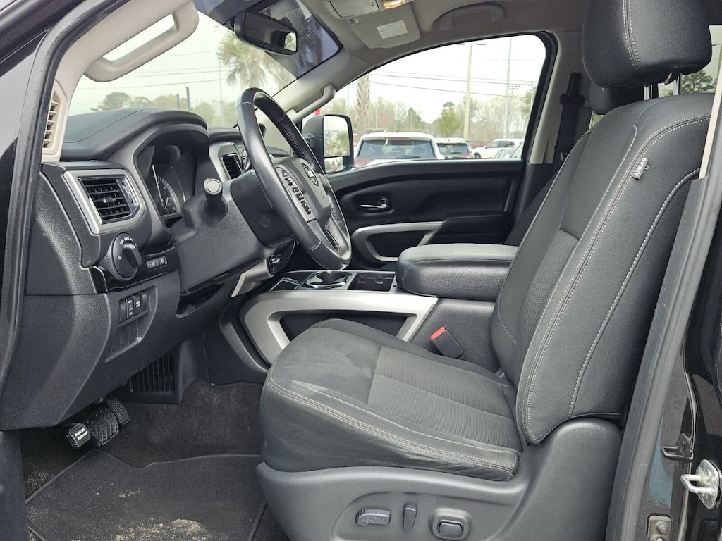 Used 2019 Nissan Titan SV Truck Crew Cab
