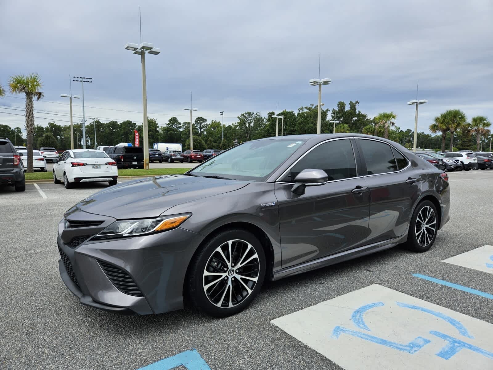 Used 2019 Toyota Camry SE with VIN 4T1B21HK3KU011483 for sale in Savannah, GA