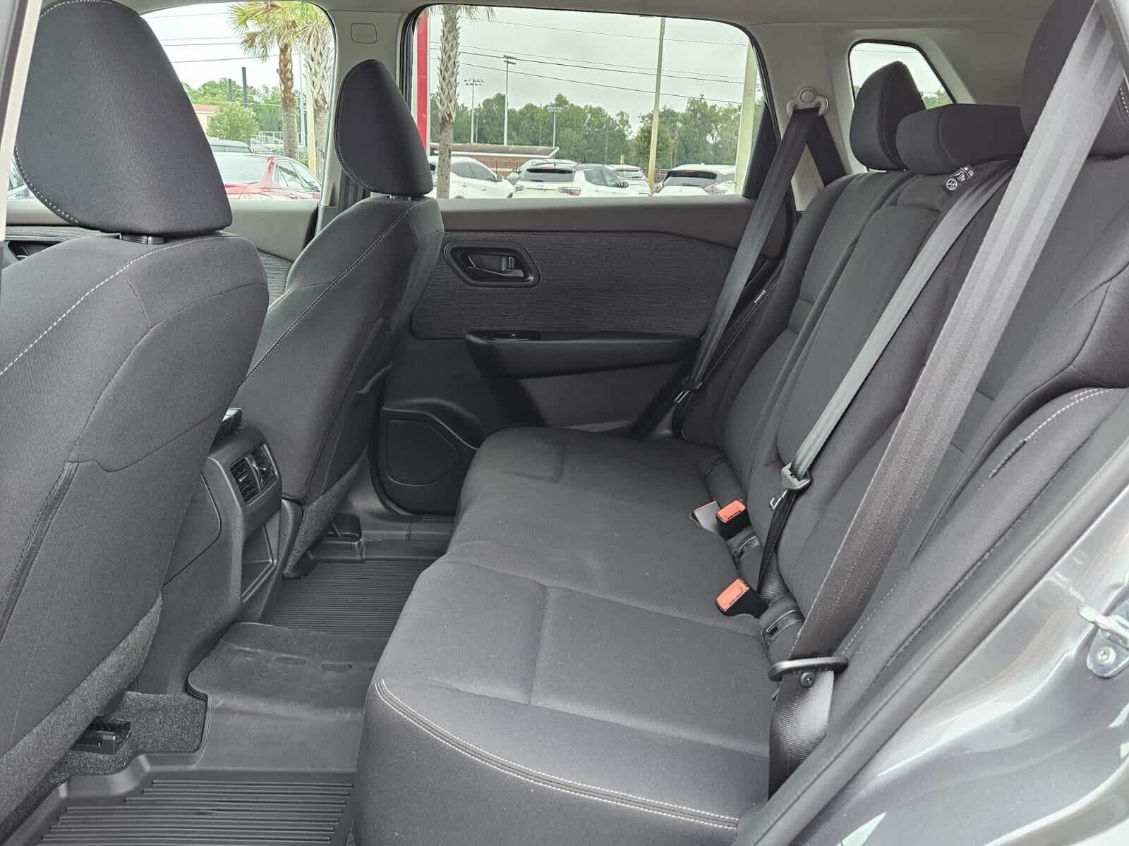 2023 Nissan Rogue S photo 3