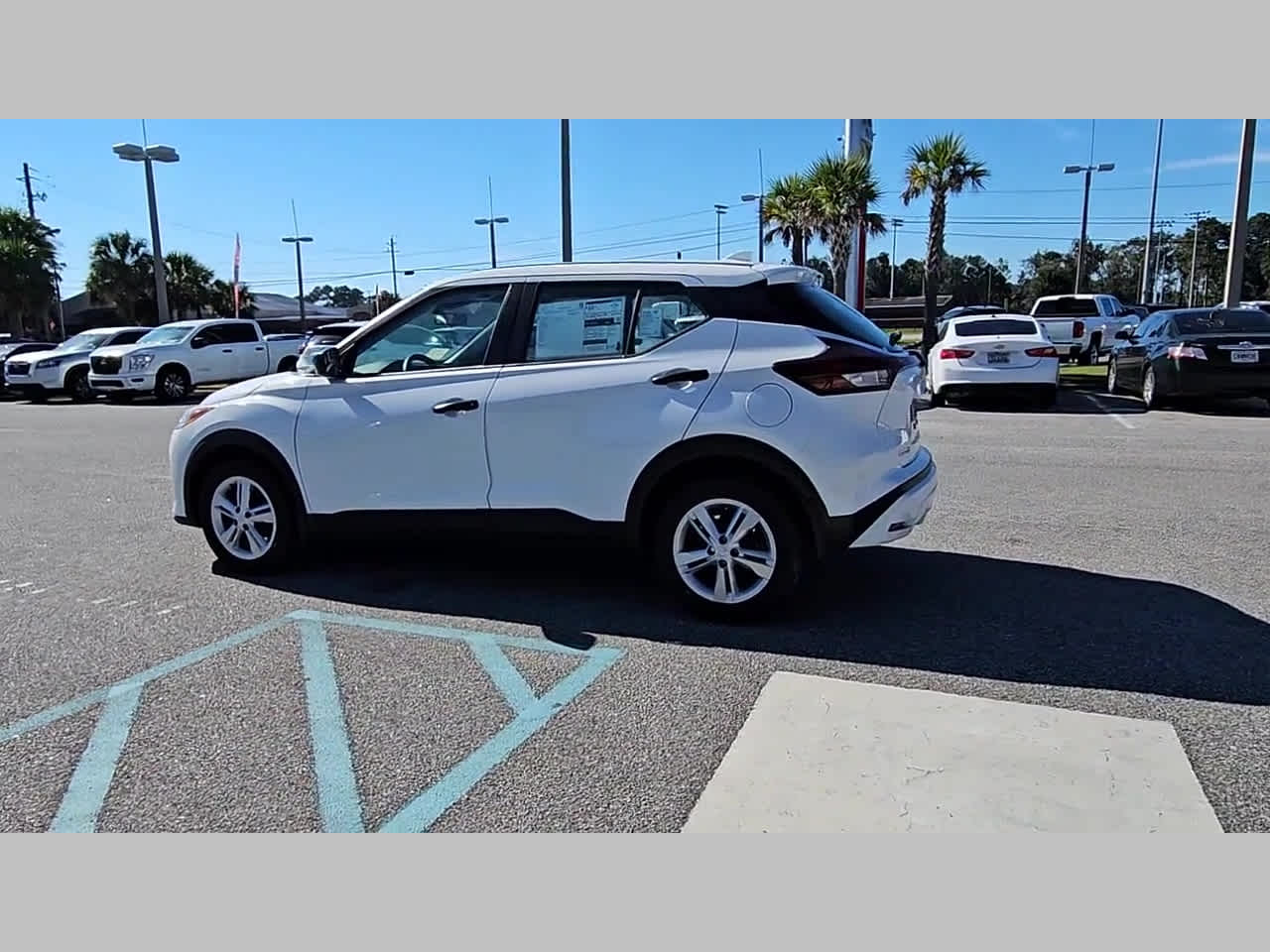 2025 Nissan KICKS PLAY Base - Photo 26