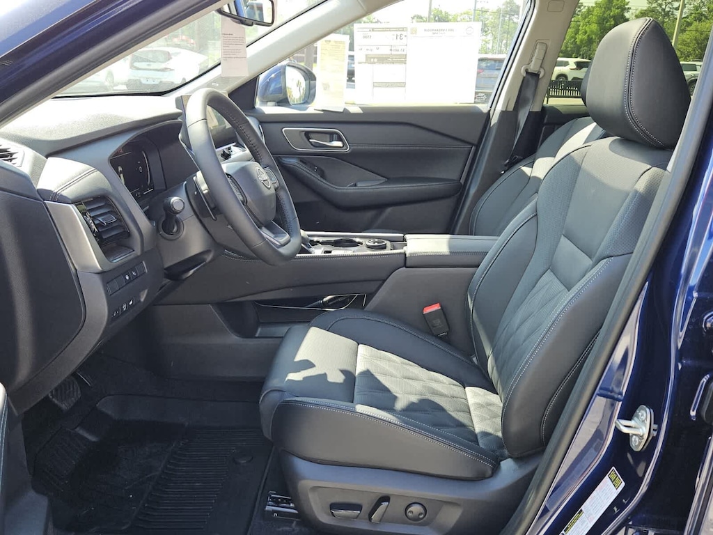 New 2026 Nissan Rogue Platinum SUV
