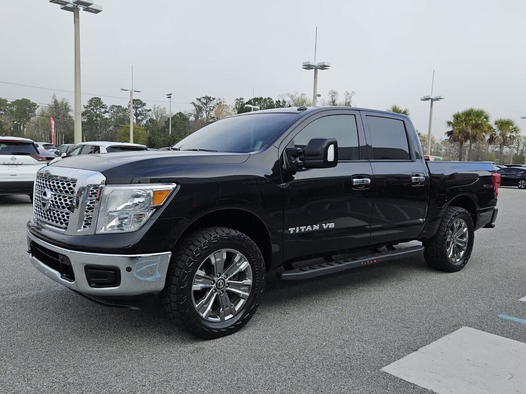 Used 2019 Nissan Titan SV Truck Crew Cab