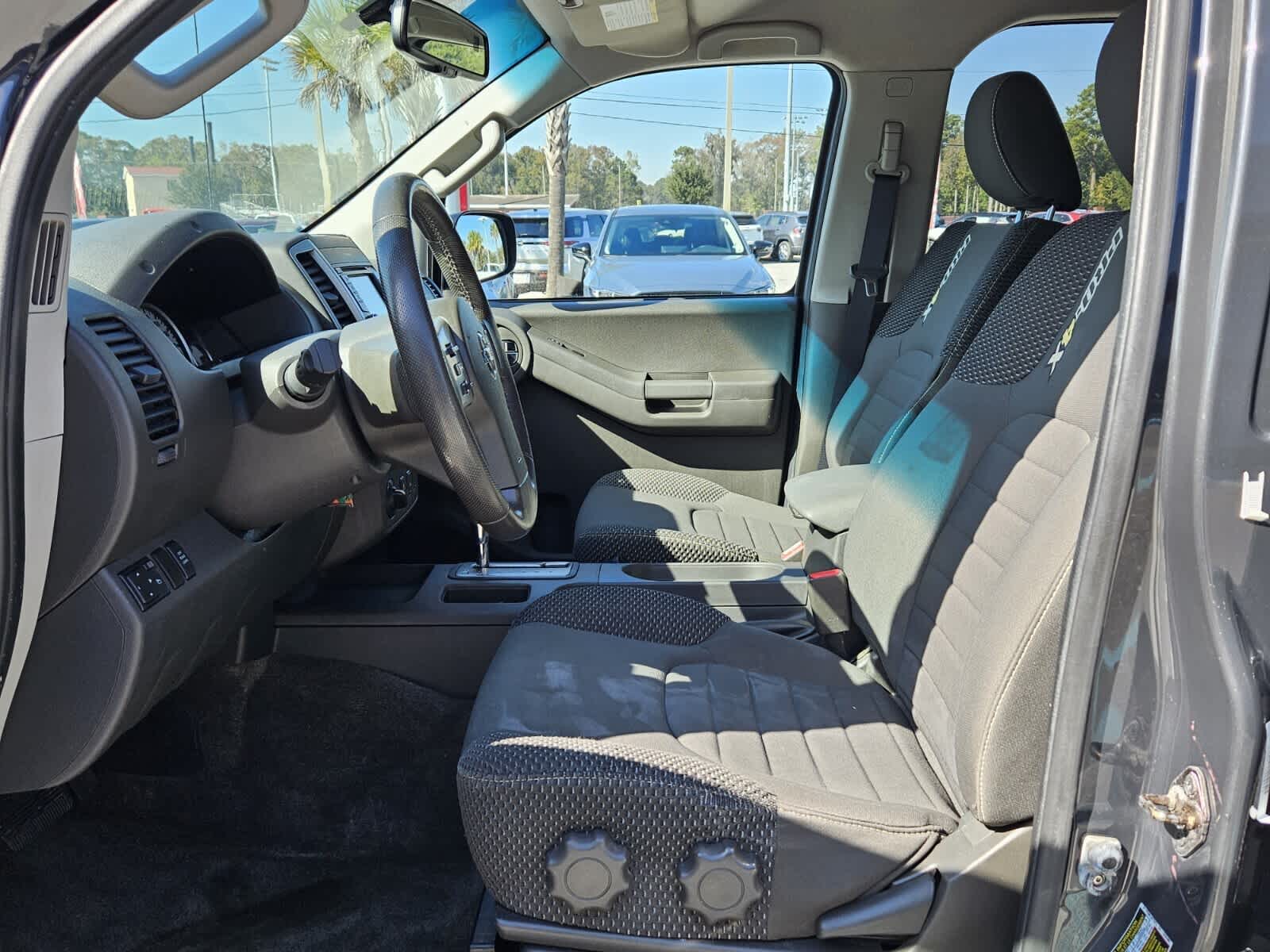 2013 Nissan Xterra PRO-4X photo 2