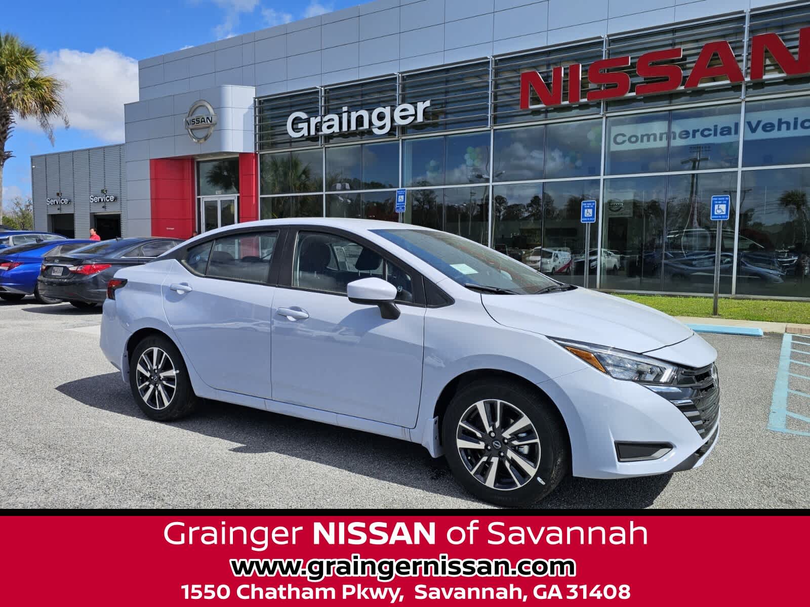 2025 Nissan Versa 1.6 SV CVT's photo
