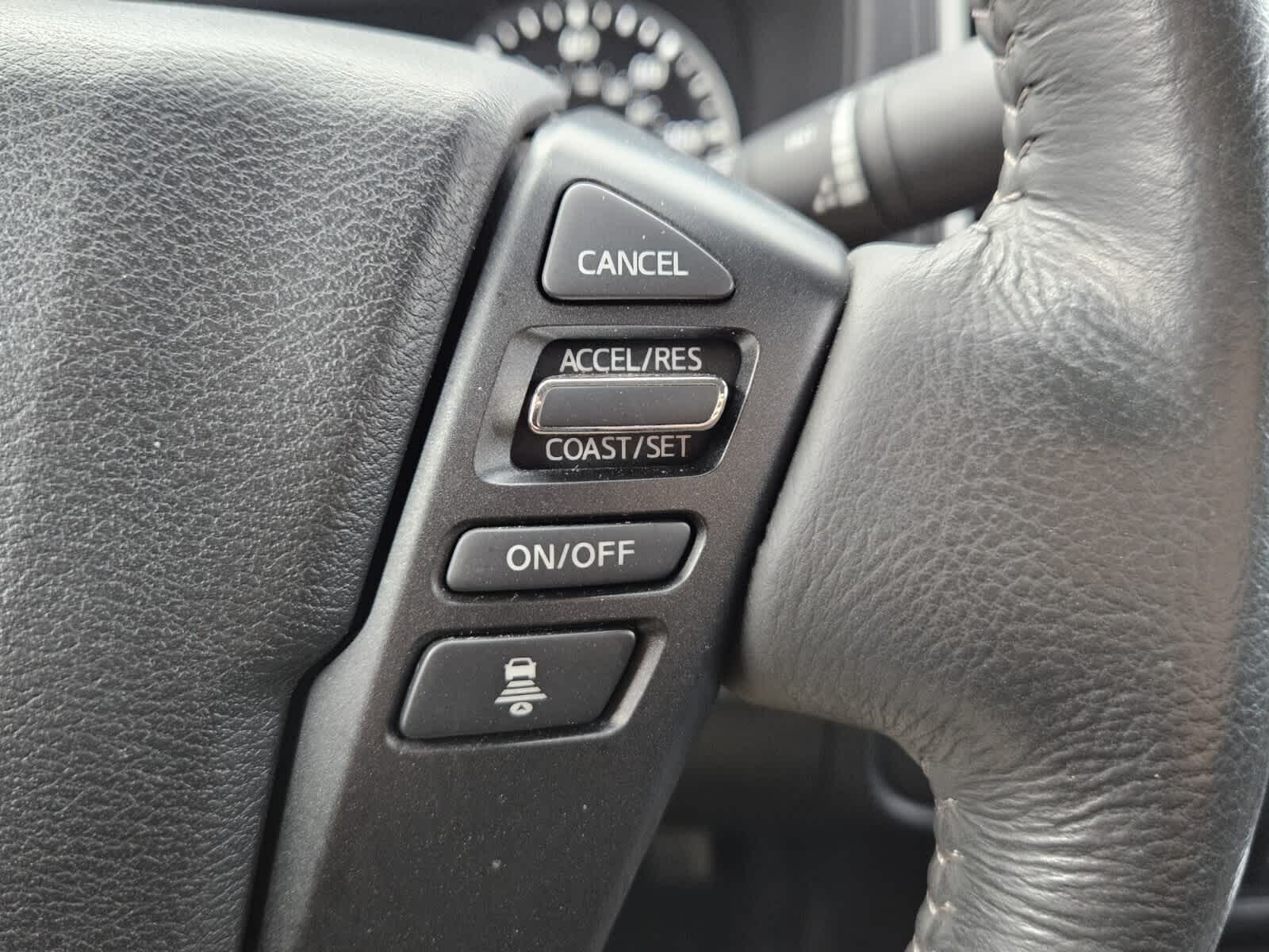 2024 Nissan Frontier SV - Photo 13