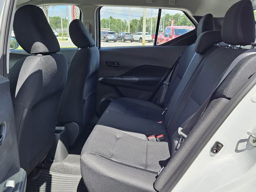 New 2025 Nissan Kicks Play S SUV