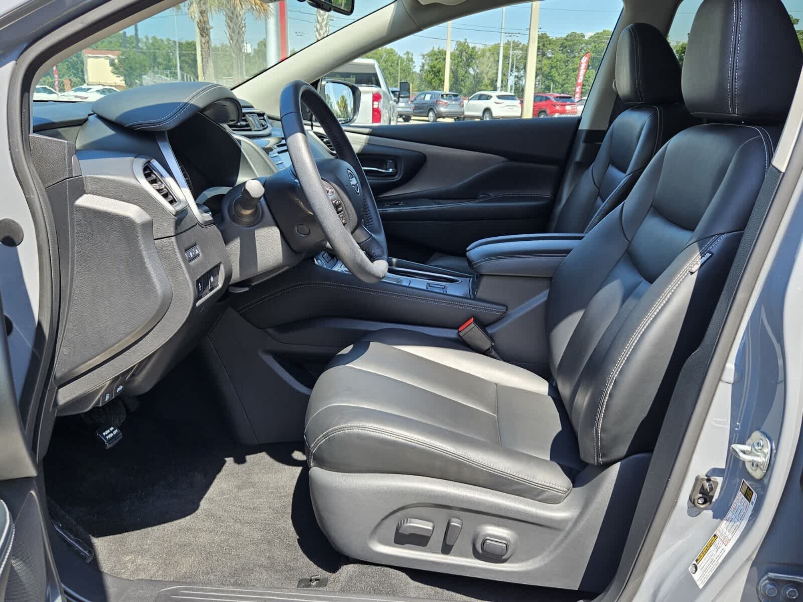 2024 Nissan Murano SV photo 3