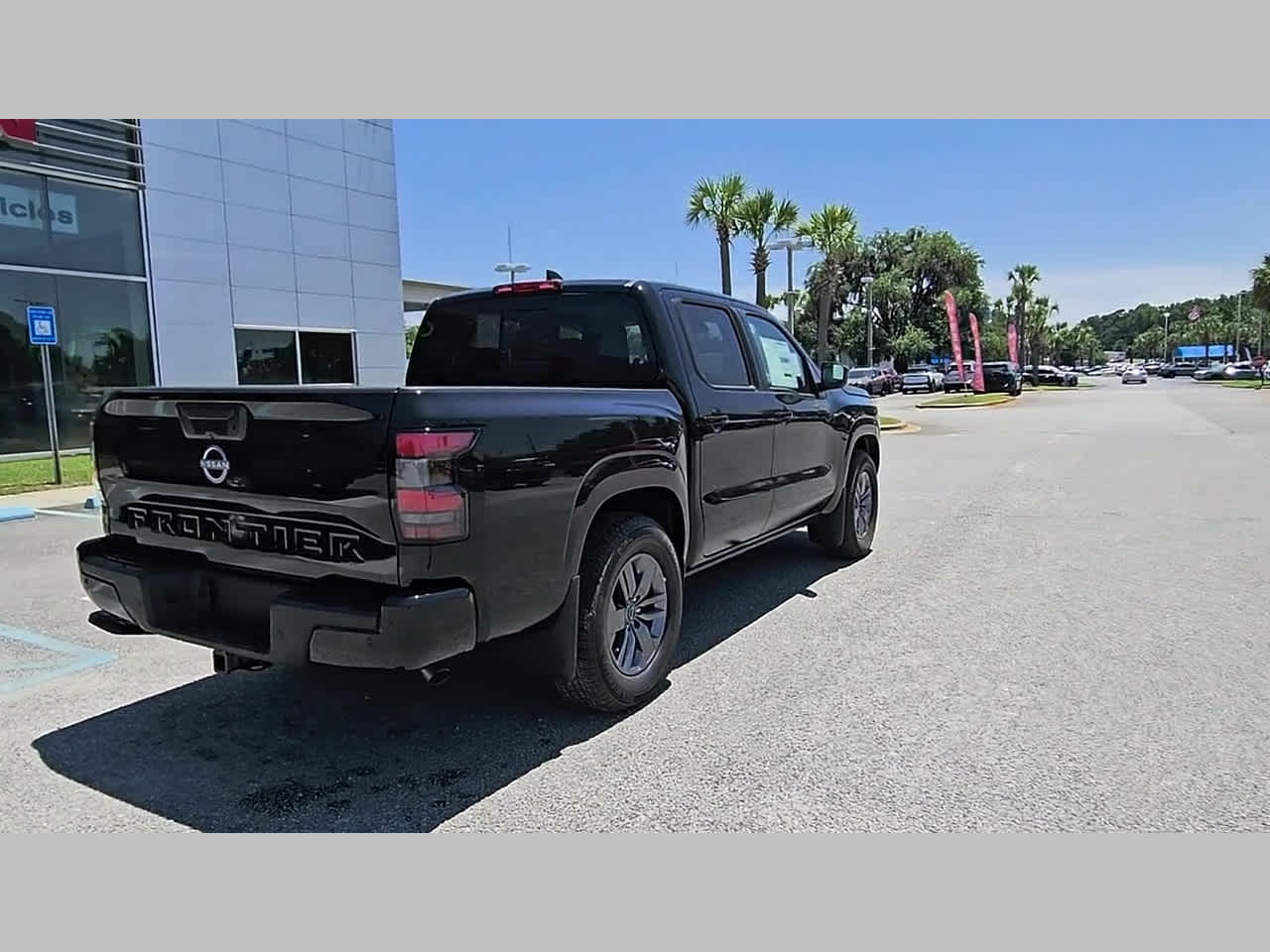 2026 Nissan Frontier SV - Photo 32