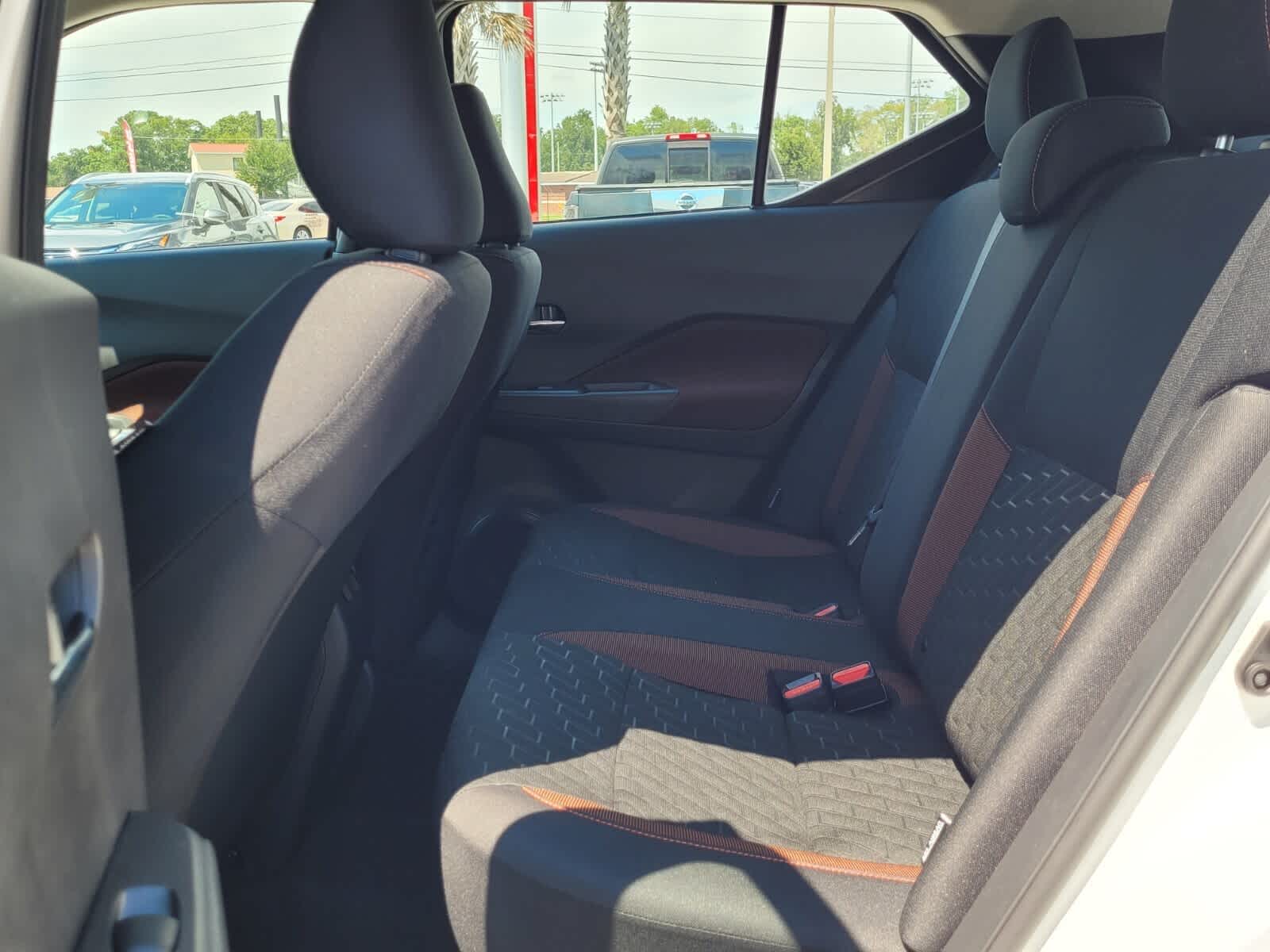 2024 Nissan Kicks SR photo 4
