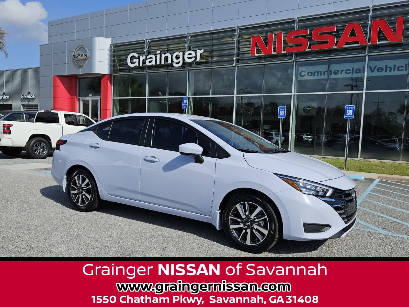 2025 Nissan Versa 1.6 SV CVT's photo
