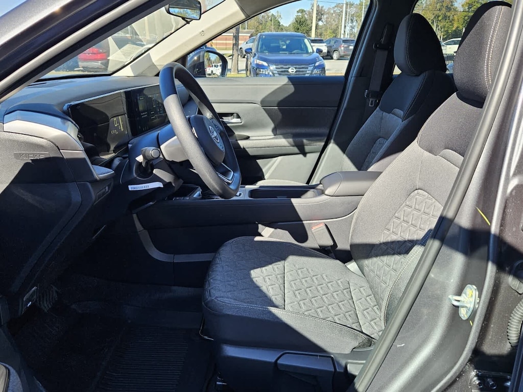 New 2026 Nissan Kicks SV SUV