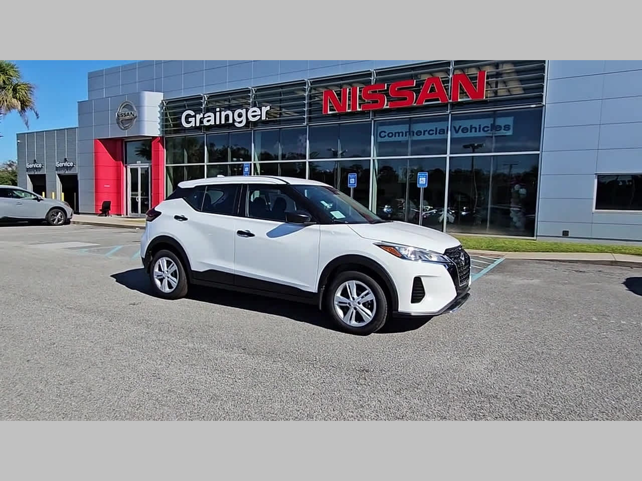 2025 Nissan KICKS PLAY Base - Photo 35