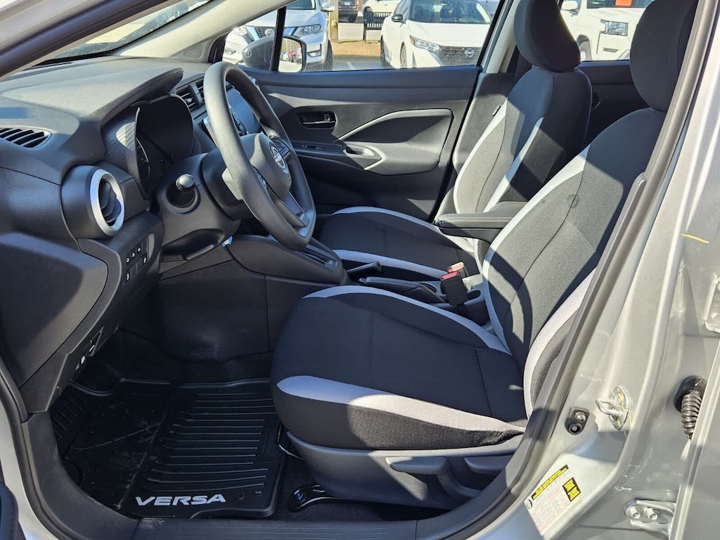 New 2025 Nissan Versa 1.6 S Sedan