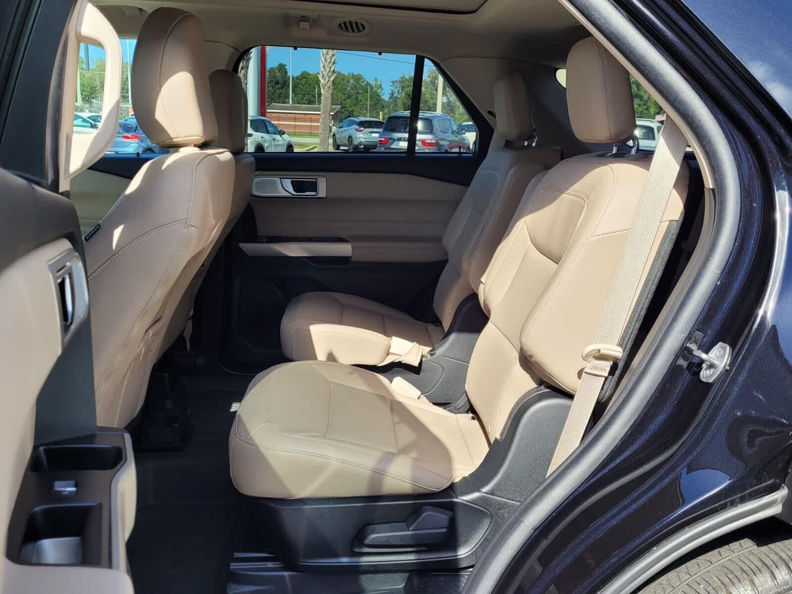 2023 Ford Explorer Limited photo 4