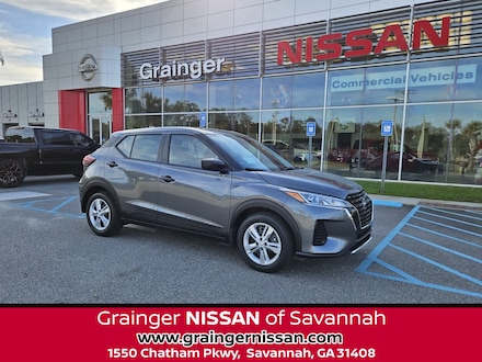 2025 Nissan Kicks Play S SUV