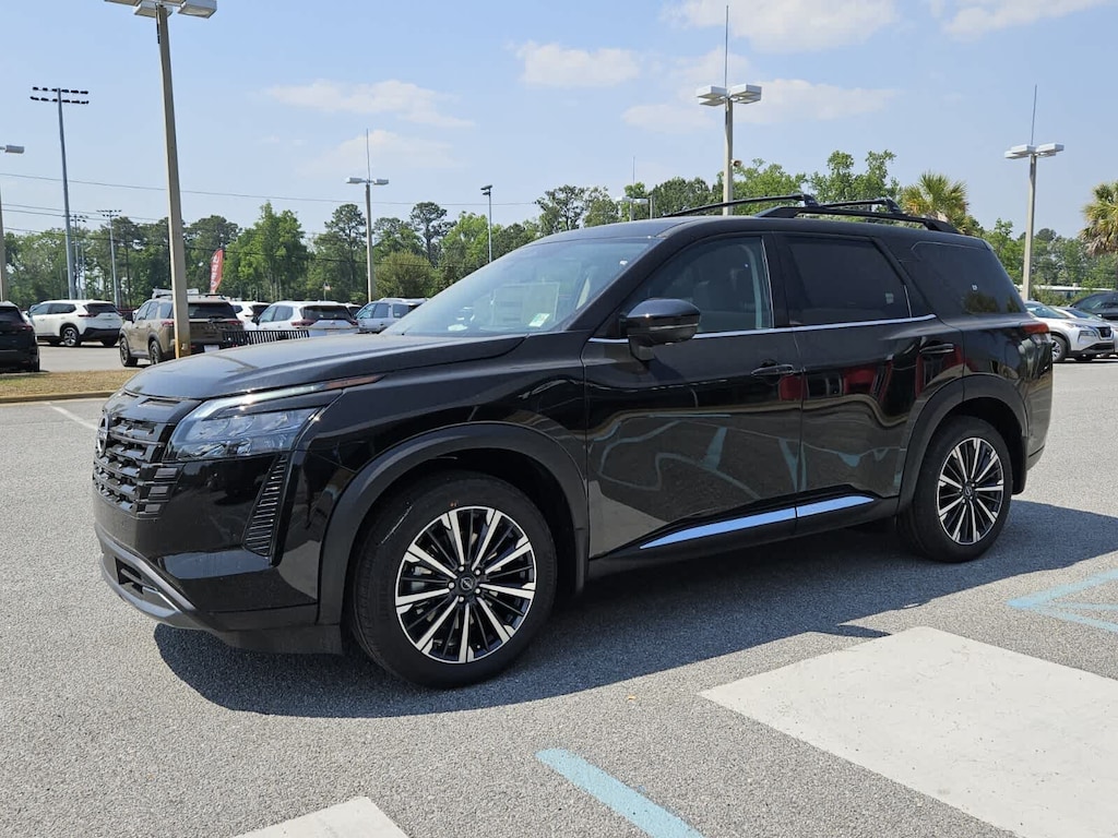 New 2026 Nissan Pathfinder Platinum SUV
