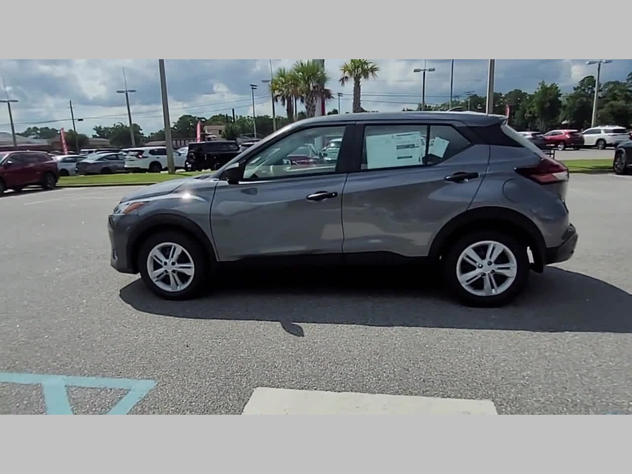 2025 Nissan KICKS PLAY Base - Photo 27