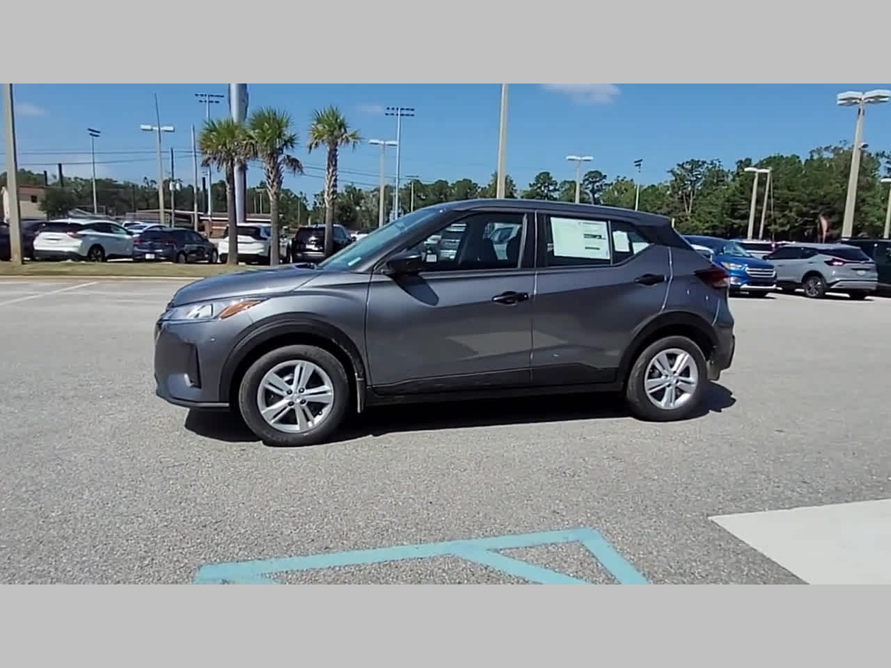 2025 Nissan KICKS PLAY Base - Photo 20