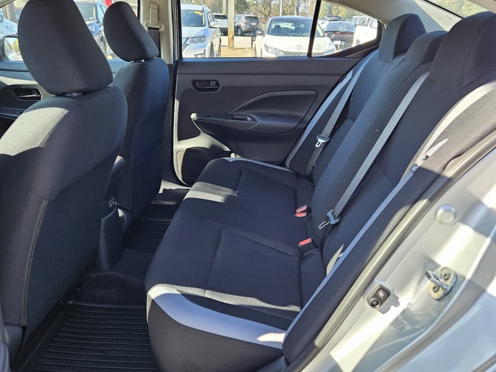 New 2025 Nissan Versa 1.6 S Sedan