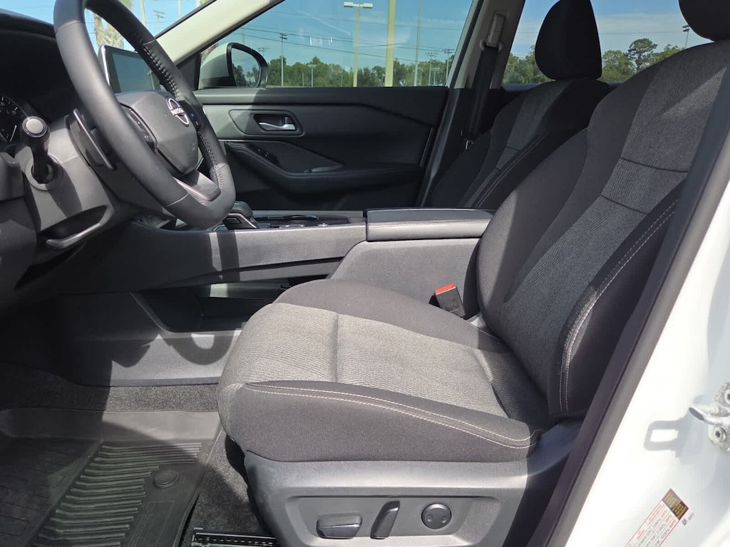 Used 2025 Nissan Rogue SV SUV