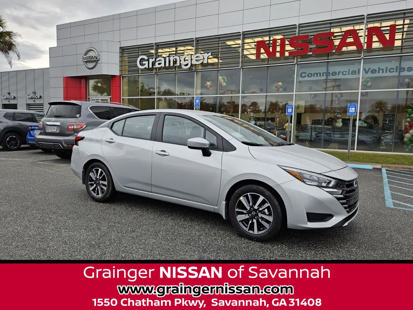 2025 Nissan Versa SV's photo