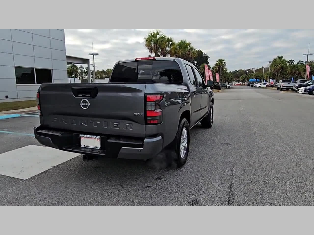 2024 Nissan Frontier SV - Photo 31