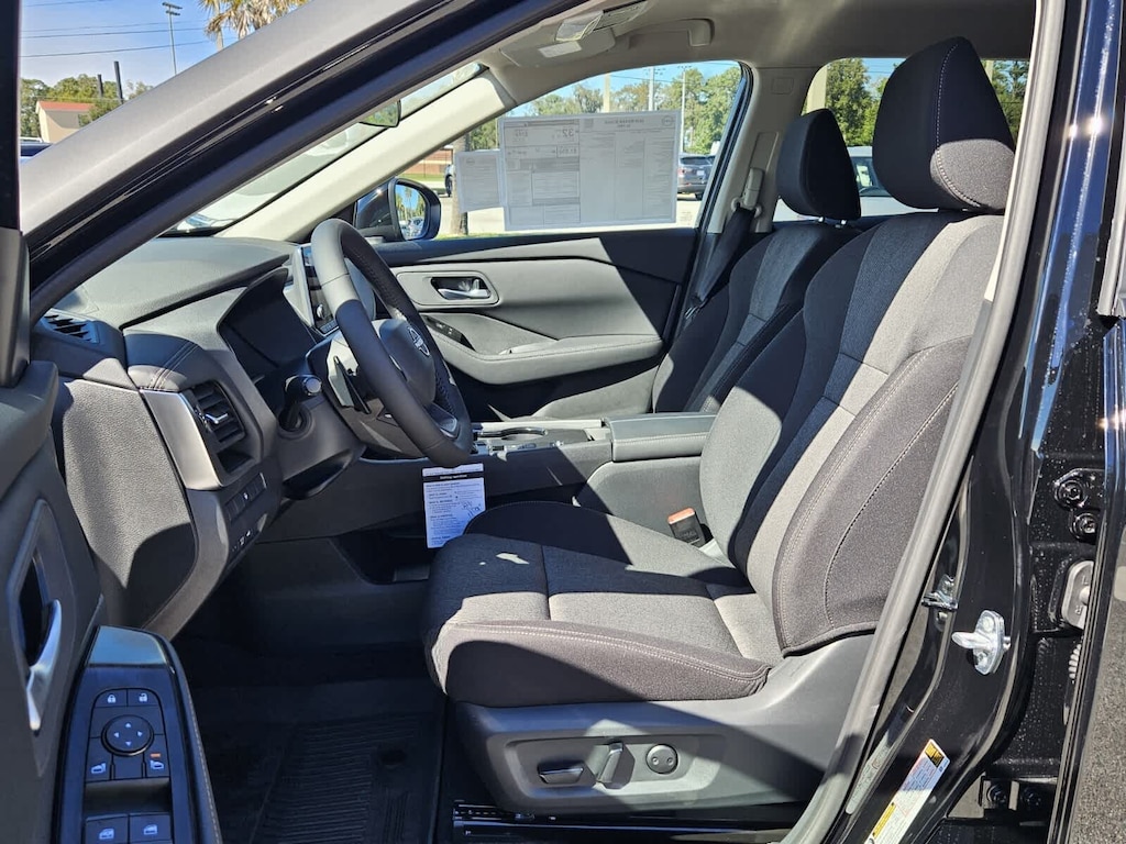 New 2026 Nissan Rogue SV SUV