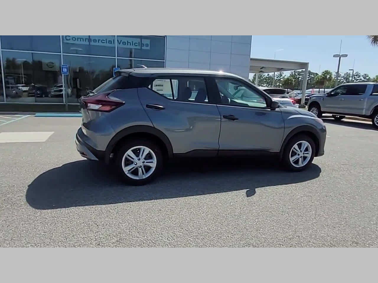 2025 Nissan KICKS PLAY Base - Photo 31