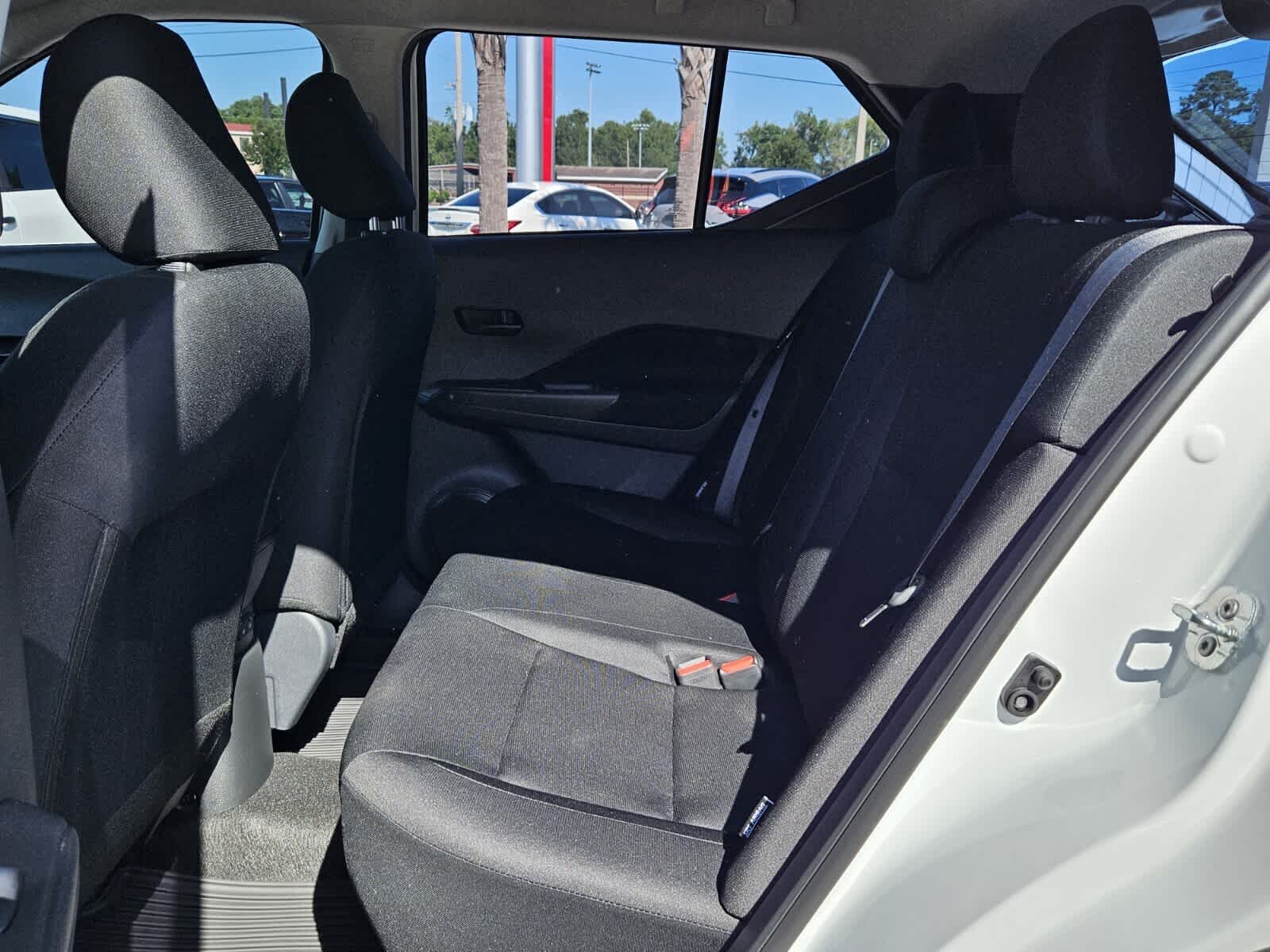 2025 Nissan Kicks Play S photo 3