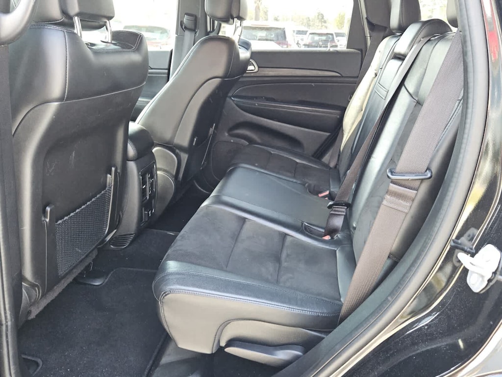 Used 2021 Jeep Grand Cherokee Laredo SUV