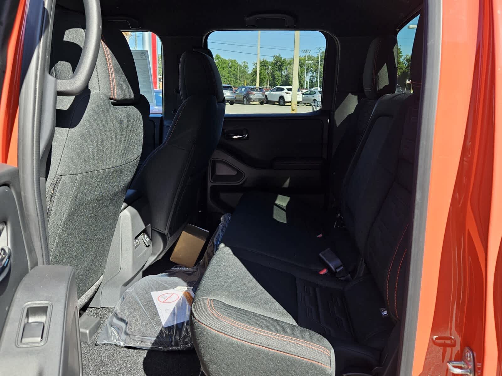 2025 Nissan Frontier PRO-X photo 4