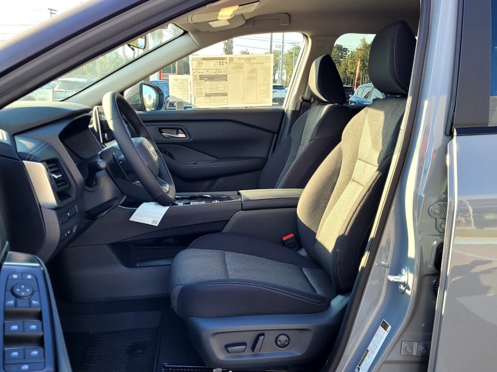 New 2026 Nissan Rogue SV SUV