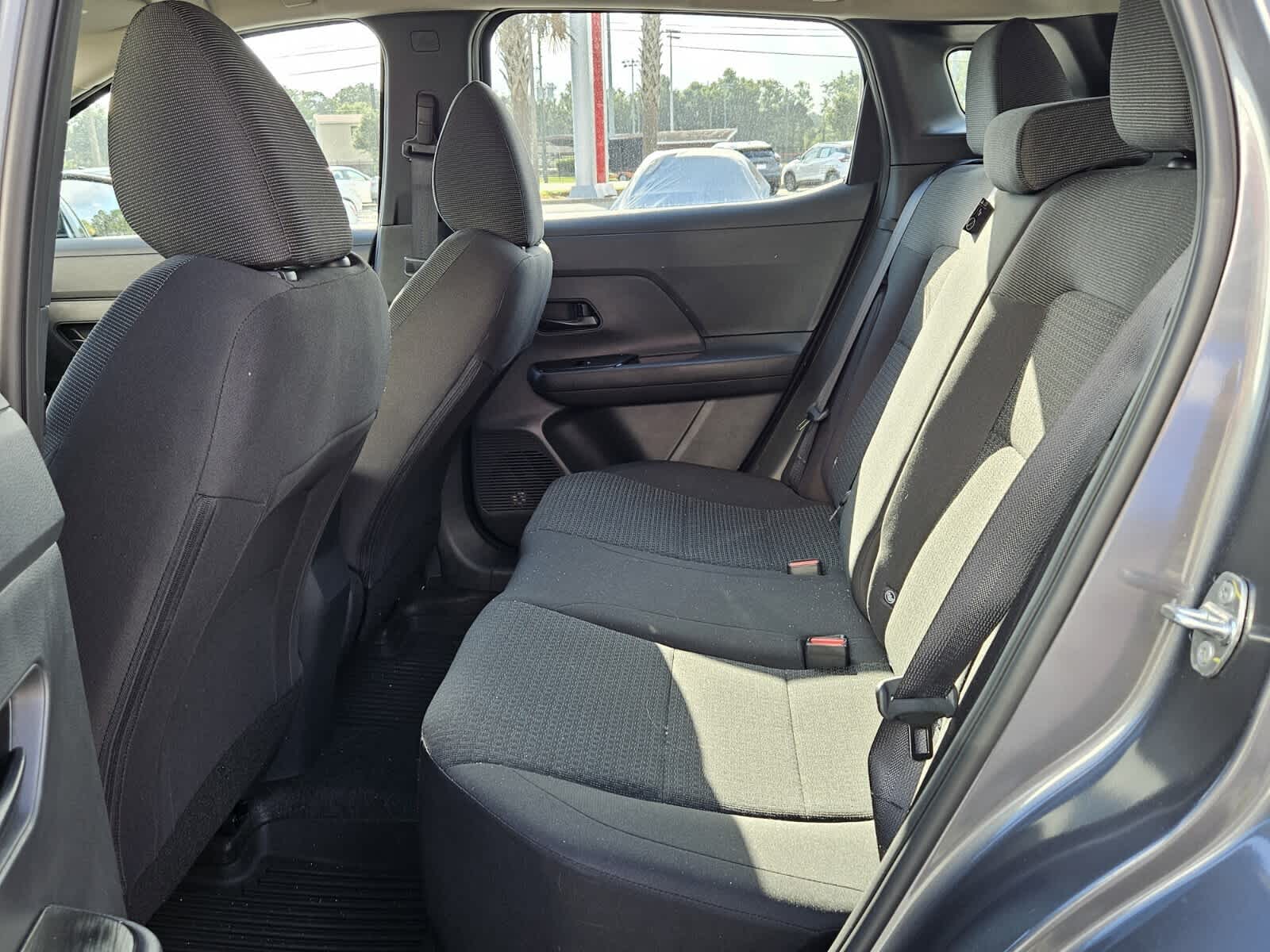 2025 Nissan Kicks S photo 2