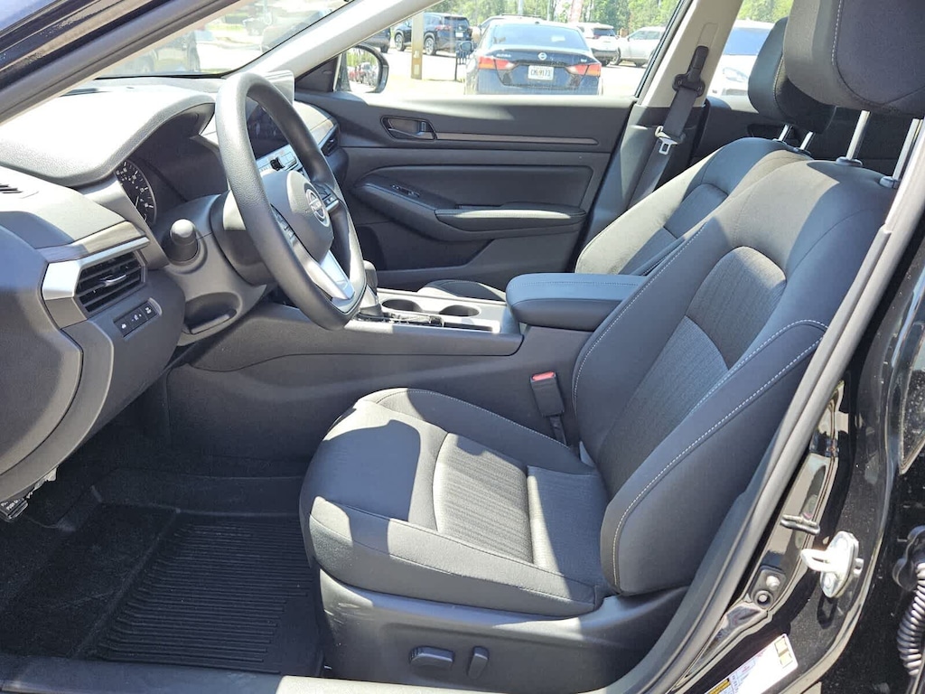New 2026 Nissan Altima SV Sedan