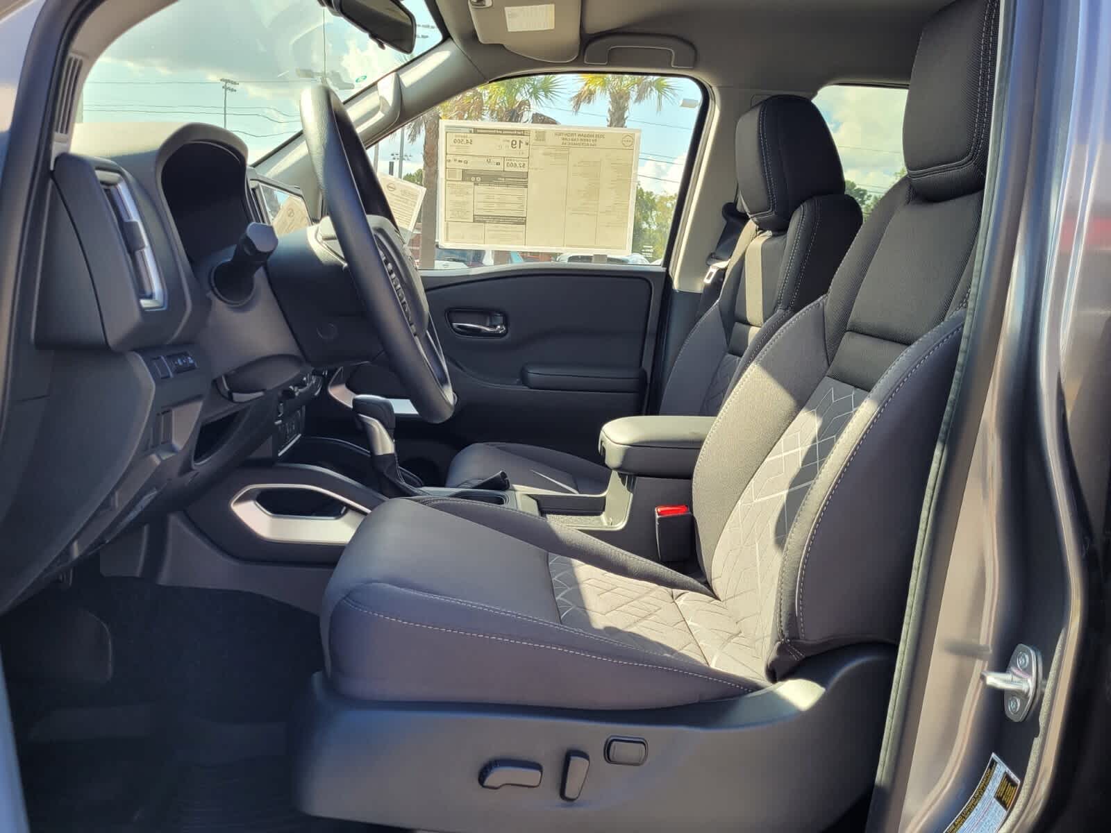 2026 Nissan Frontier SV photo 3