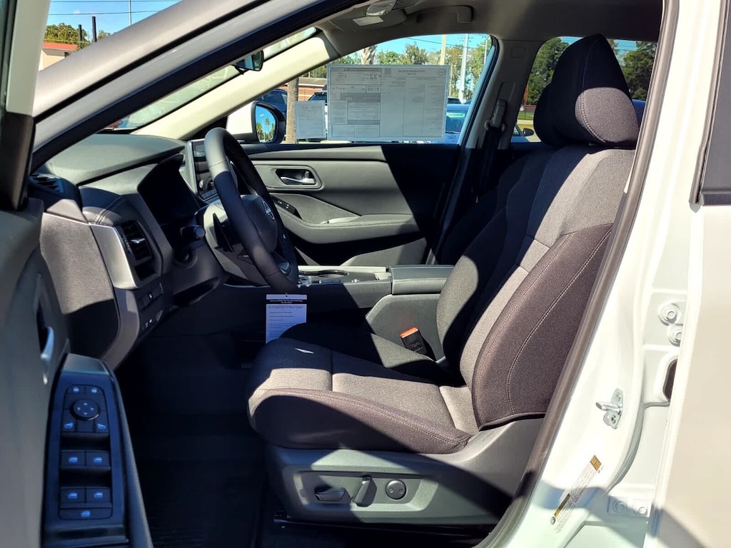 New 2026 Nissan Rogue SV SUV