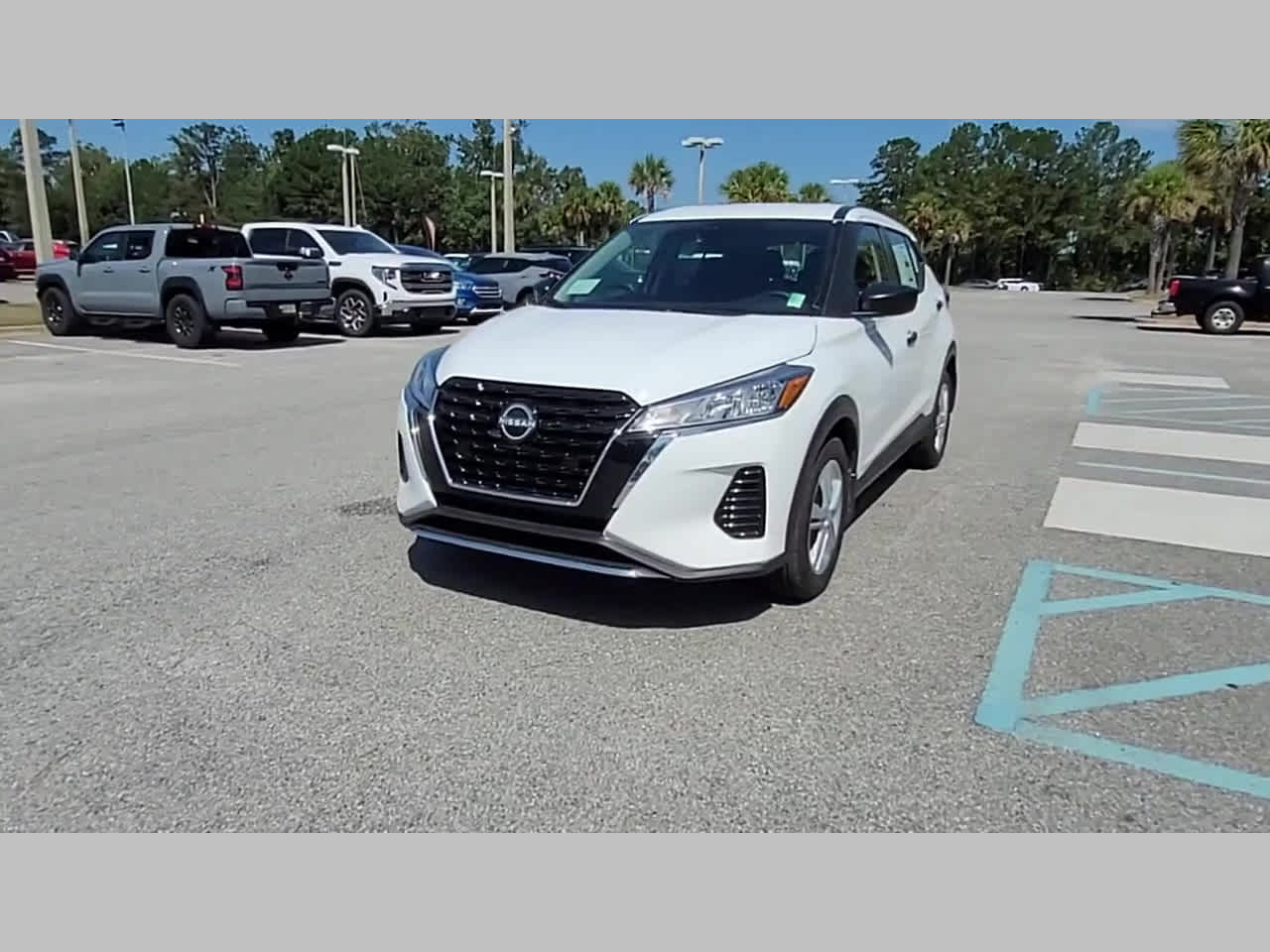 2025 Nissan KICKS PLAY Base - Photo 19