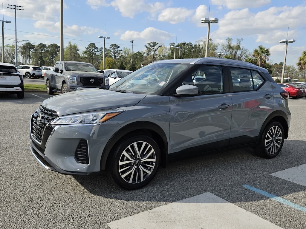 Used 2024 Nissan Kicks SV SUV